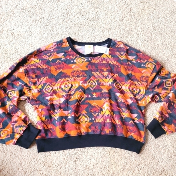 NWT The Westside Brand Alana Pullover XS - Picture 1 of 7